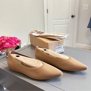 Vivaia Aria CloudWalker Tan Ballet Flats in Nutmeg